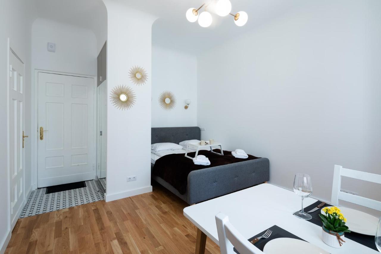 Brivibas House Design Apartments In City Center Rīga Exterior foto